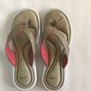 Nike Memory Foam Flip Flops